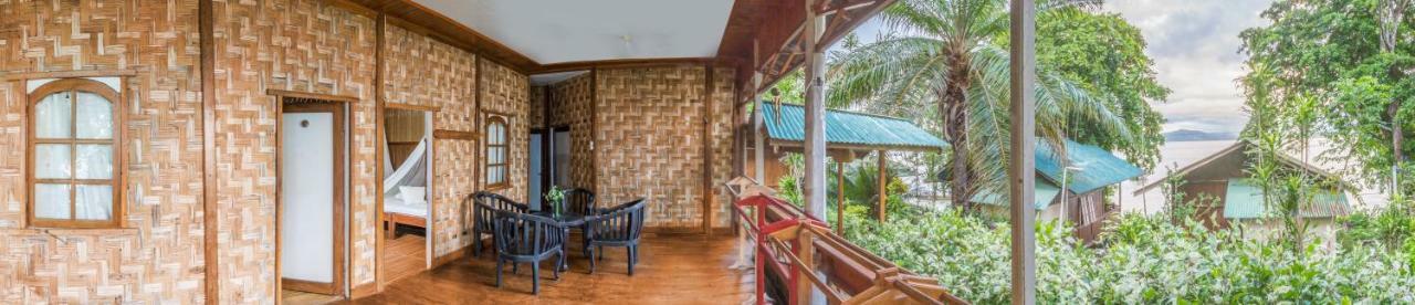 Bunaken Divers Sea Breeze Resort Exterior foto
