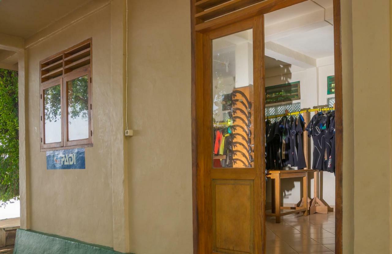 Bunaken Divers Sea Breeze Resort Exterior foto