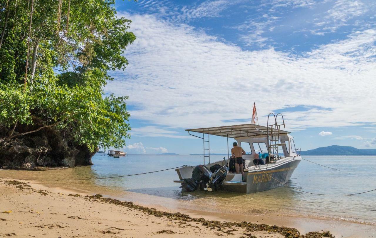 Bunaken Divers Sea Breeze Resort Exterior foto